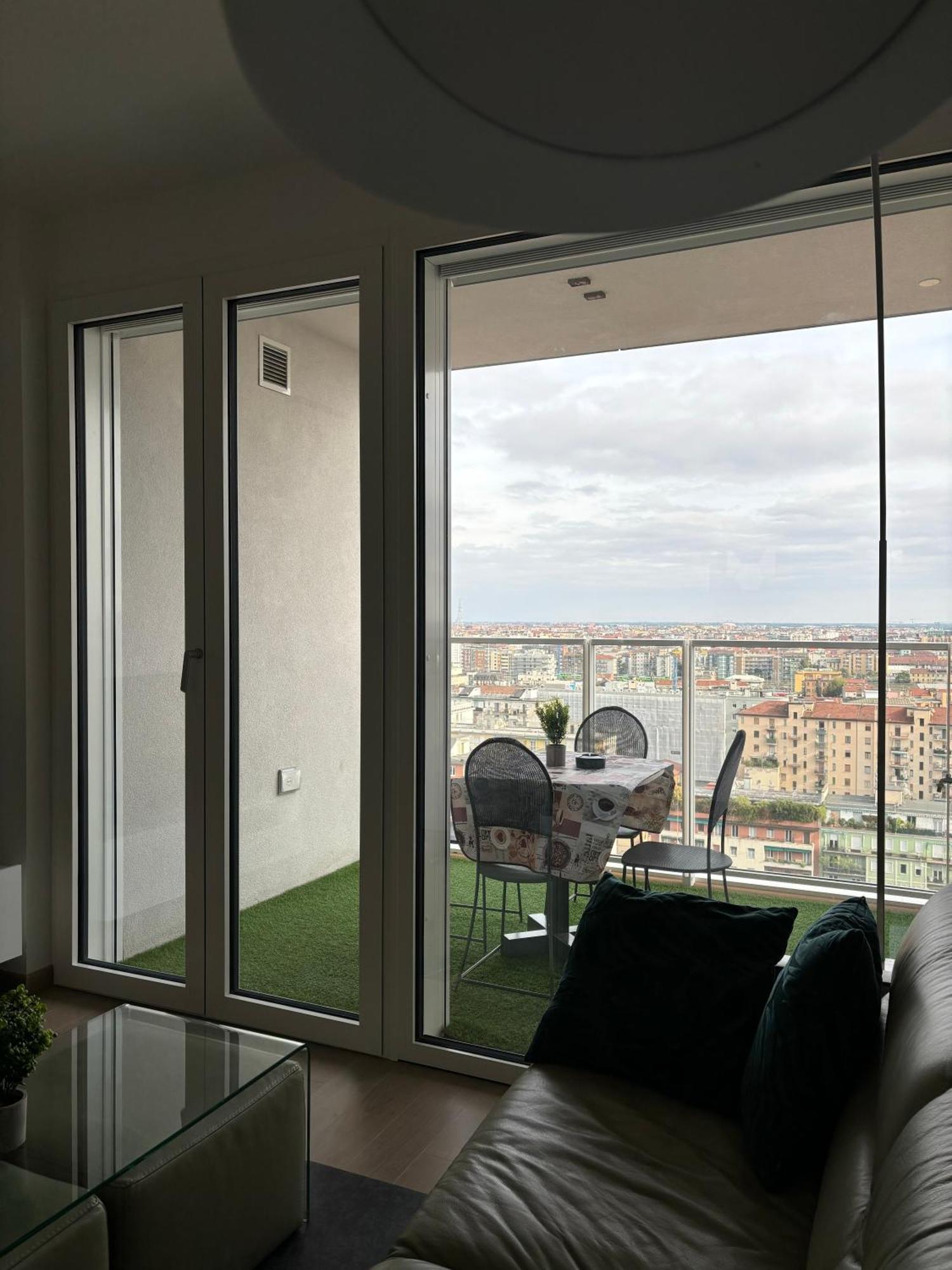 Torre Milano Skyview Suite Gym Pool & Rooftop Buitenkant foto